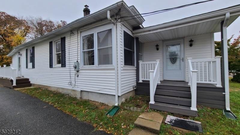 124 W Union Tpke - Photo 1