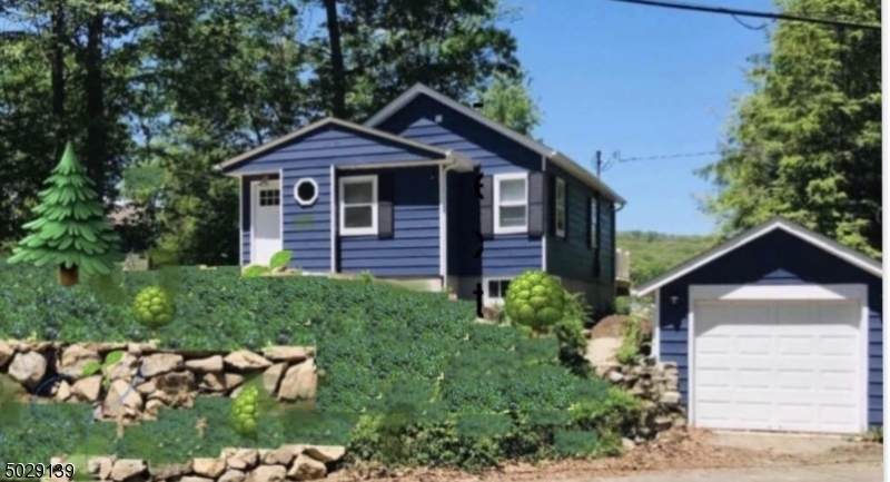 44 Strawberry Point Dr - Photo 1