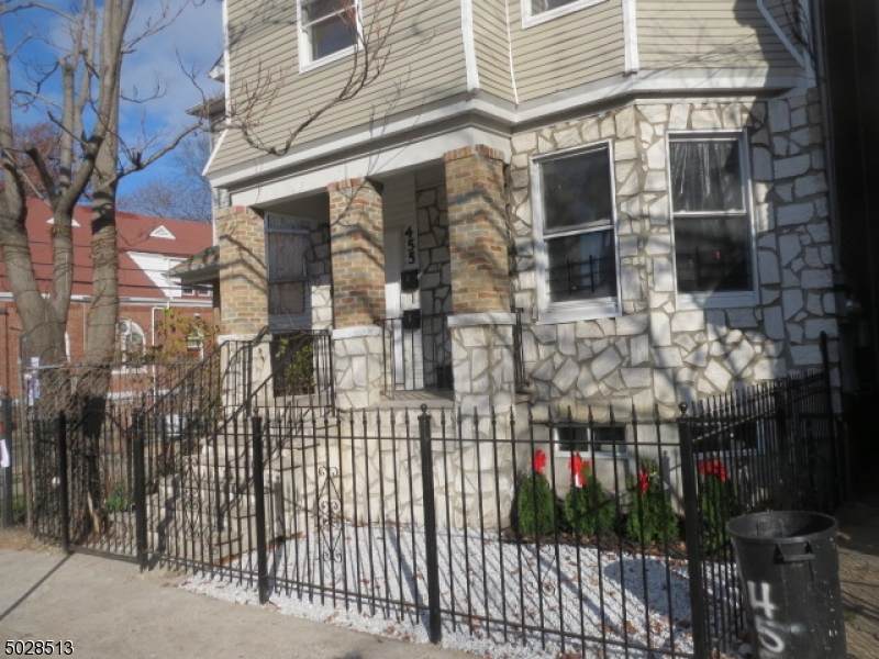 455 Avon Ave - Photo 1