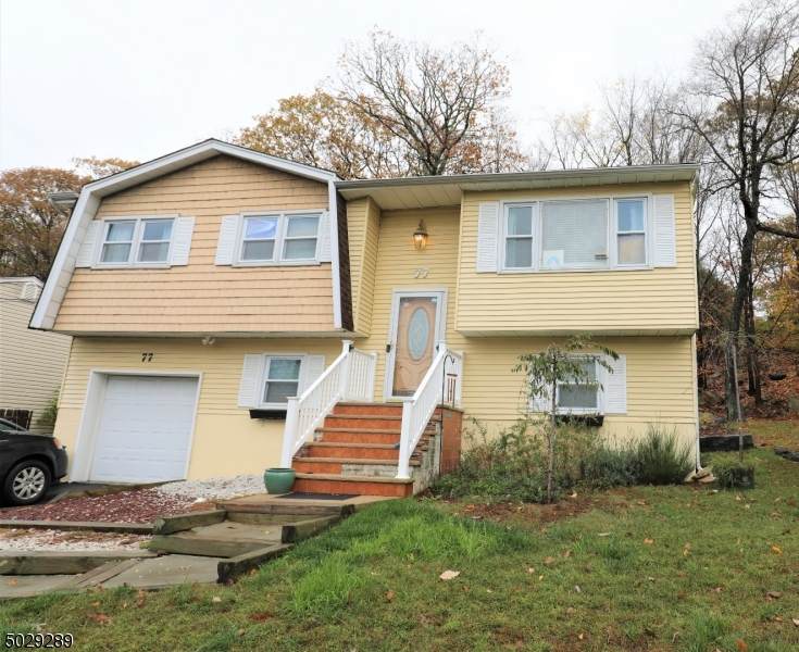 77 Erie Ave - Photo 1