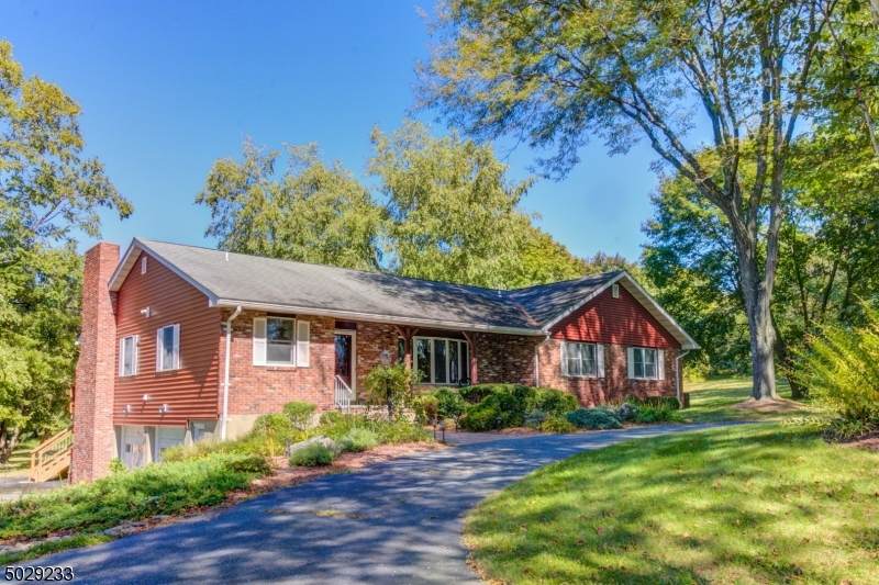 18 Shotwell Rd - Photo 1