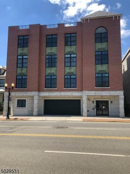 192 Bloomfield Ave - Photo 1