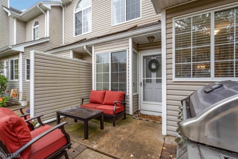 30 Birchwood Rd - Photo 1