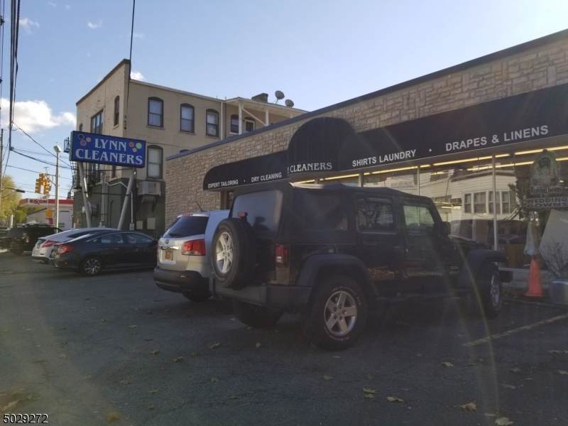2 Clinton St - Photo 1