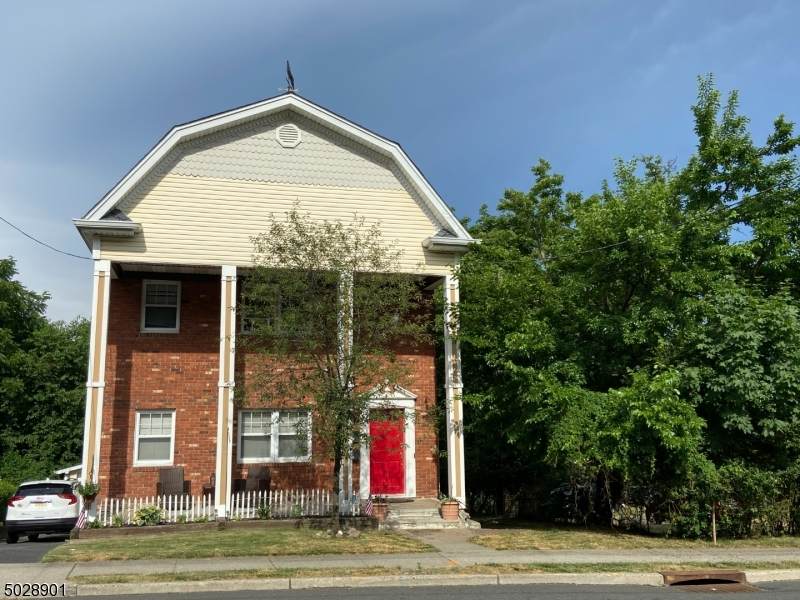 928 Belmont Ave - Photo 1