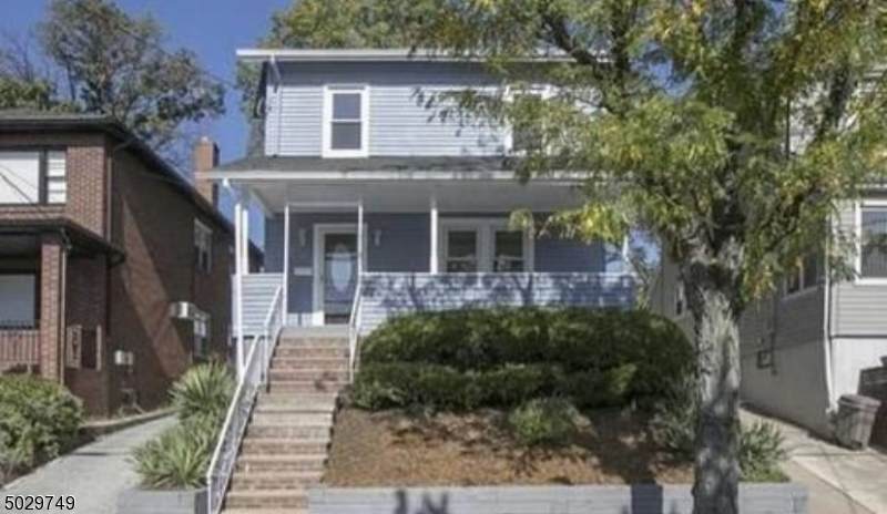 51 Hughes St - Photo 1