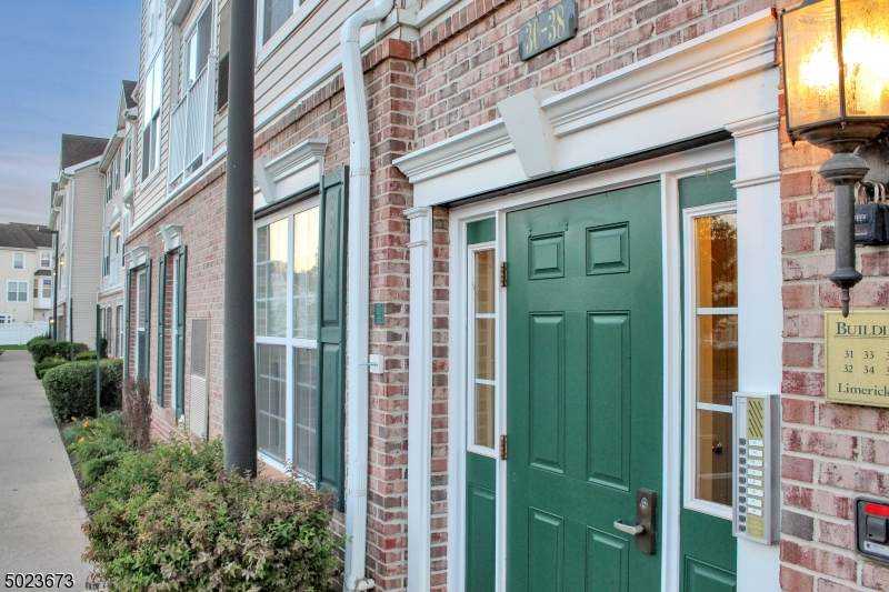 34 Limerick Ln - Photo 1
