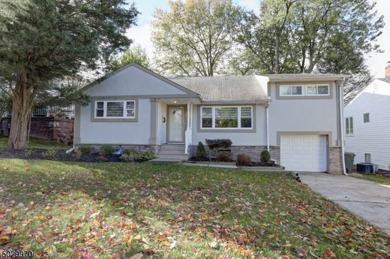 87 Edgewood Ave - Photo 1