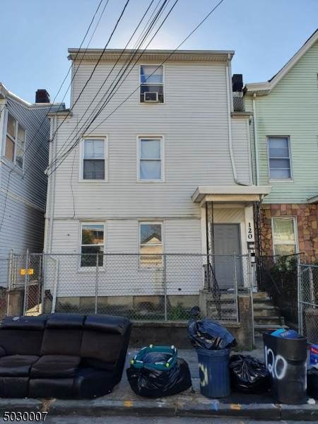 120 Warren St - Photo 1