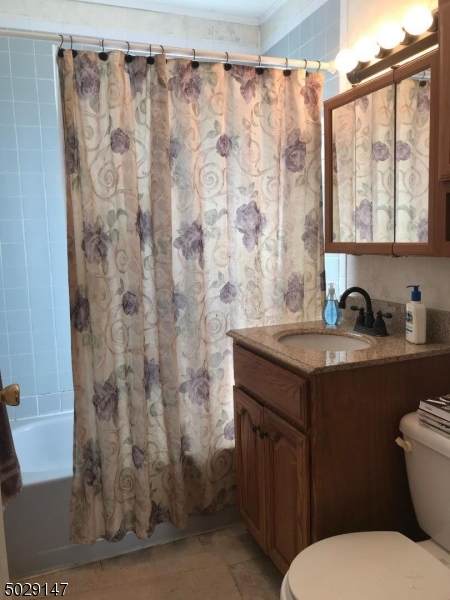 72 Applegate Ave - Photo 1