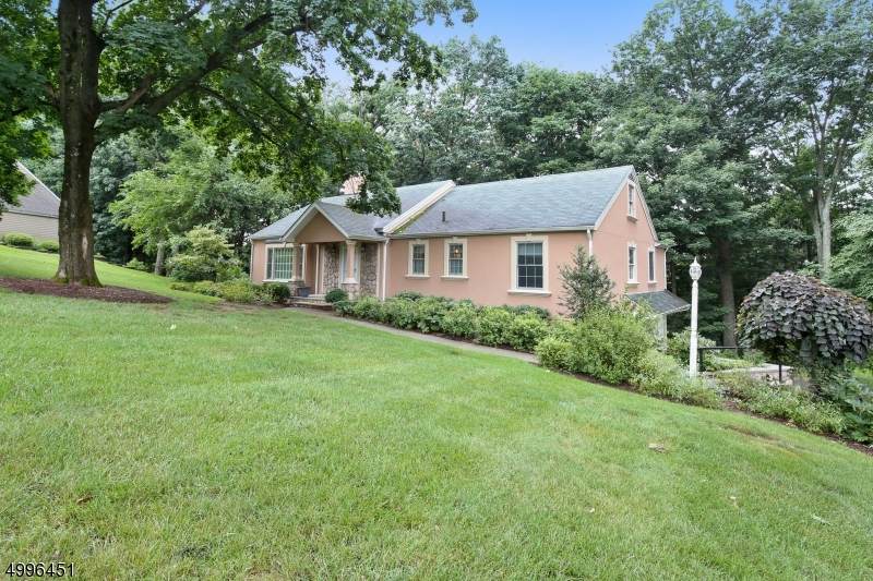 59 Skyline Dr - Photo 1