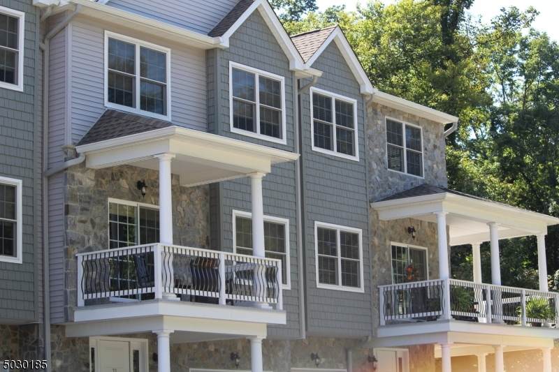 63 Halina Ln - Photo 1