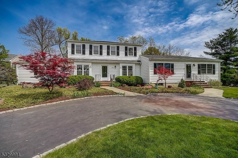 31 Nancy Pl - Photo 1
