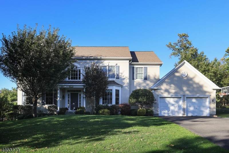 16 Oak Ln - Photo 1