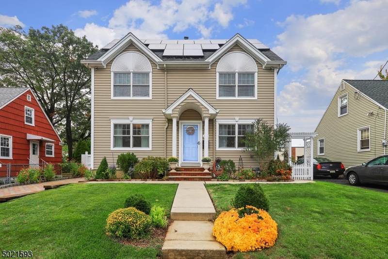 49 Myrtle St - Photo 1