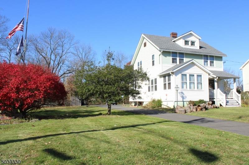 107 Main St - Photo 1