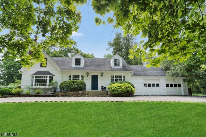 11 Miller Ave - Photo 1