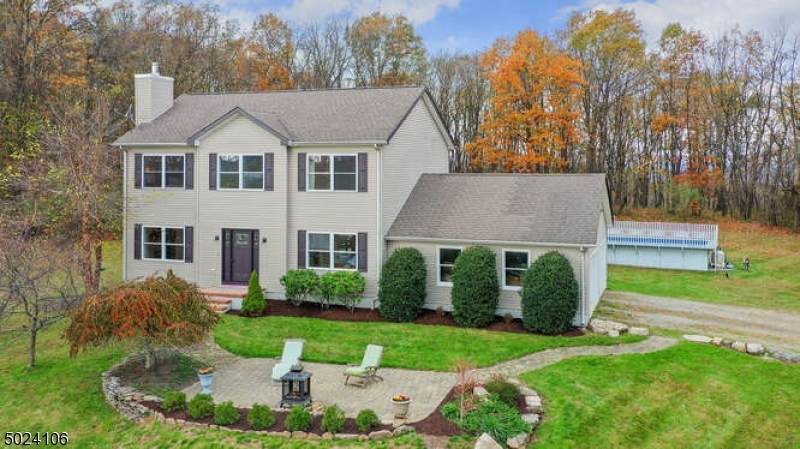 16 Delta Pl - Photo 1