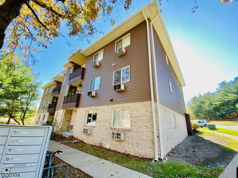 110 Federal Hill Rd - Photo 1