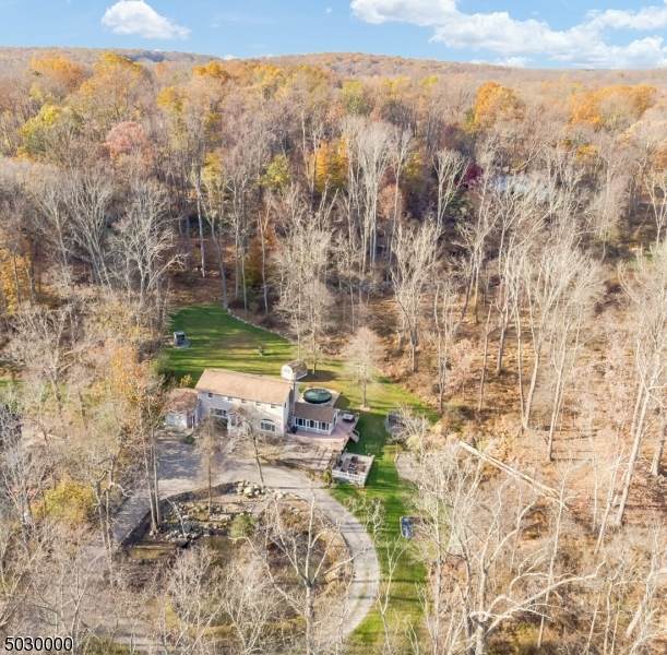 5 Laurel Ln - Photo 1