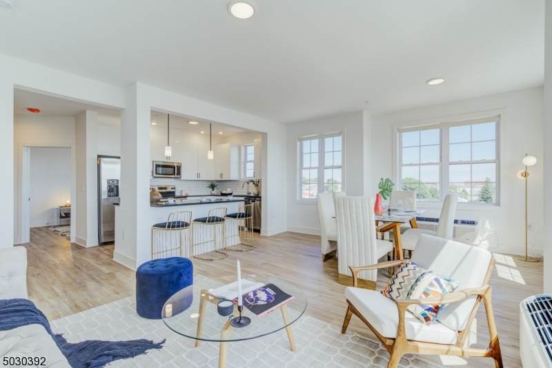 520 Cliff St - Photo 1