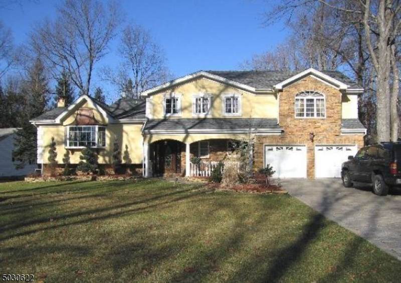 64 Windsor Way - Photo 1