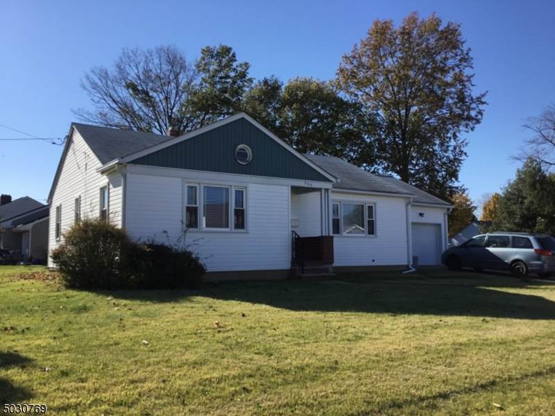 205 Czaplicki St - Photo 1