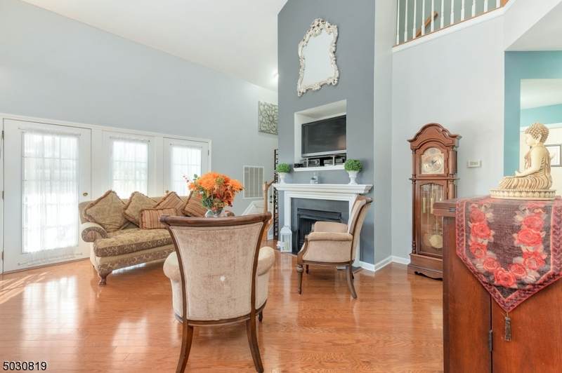 7304 Ravenscroft Rd - Photo 1