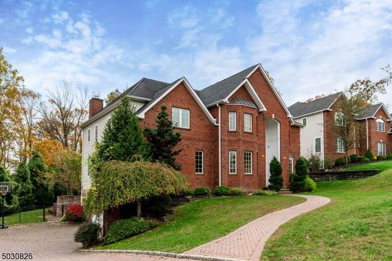 3 Beacon Hill Rd - Photo 1