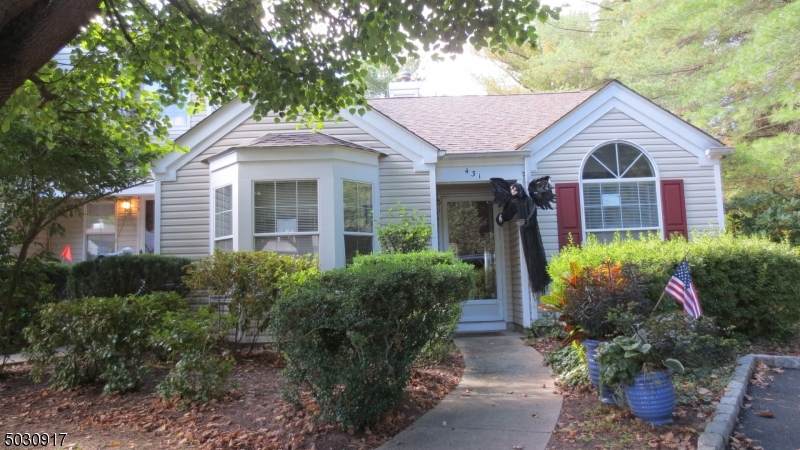 431 Cardinal Ln - Photo 1