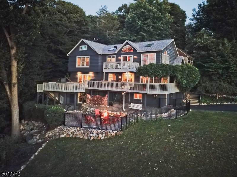 10 Highview Rd - Photo 1
