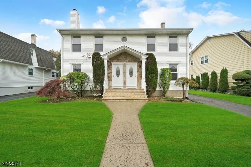 96 Cloverdale Rd - Photo 1