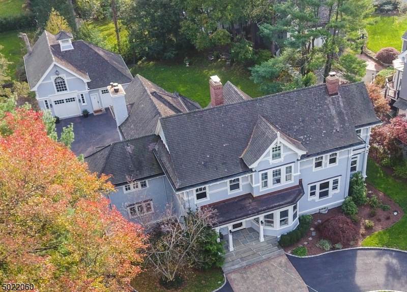 16 Edgewood Rd - Photo 1