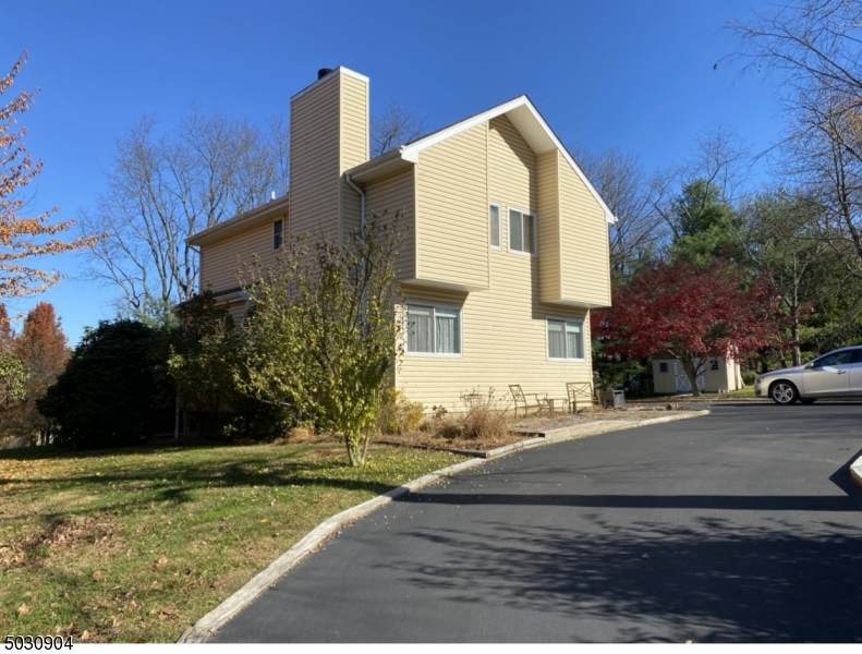 3 Mcintosh Ln - Photo 1