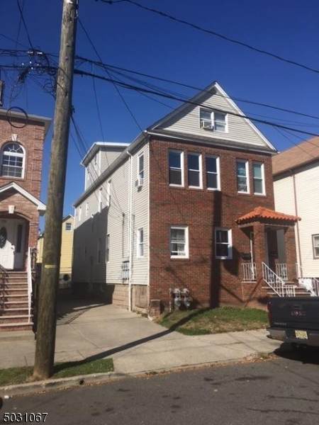757 Thomas St - Photo 1