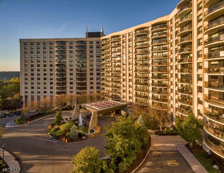 2 Claridge Dr 10Ke - Photo 1