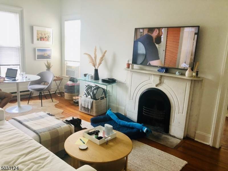 44 Maple Ave - Photo 1
