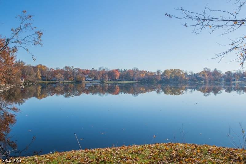 362 Lake Shore Dr - Photo 1