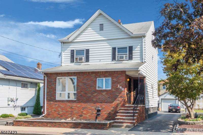 148 Lincoln Ave - Photo 1