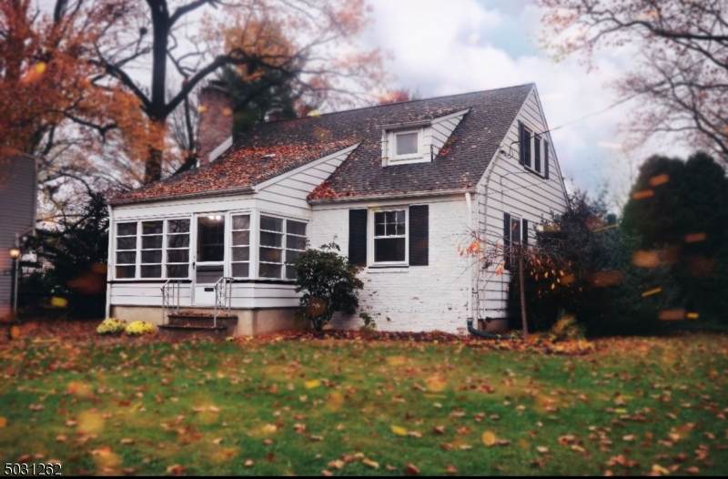 144 Severin Ct - Photo 1
