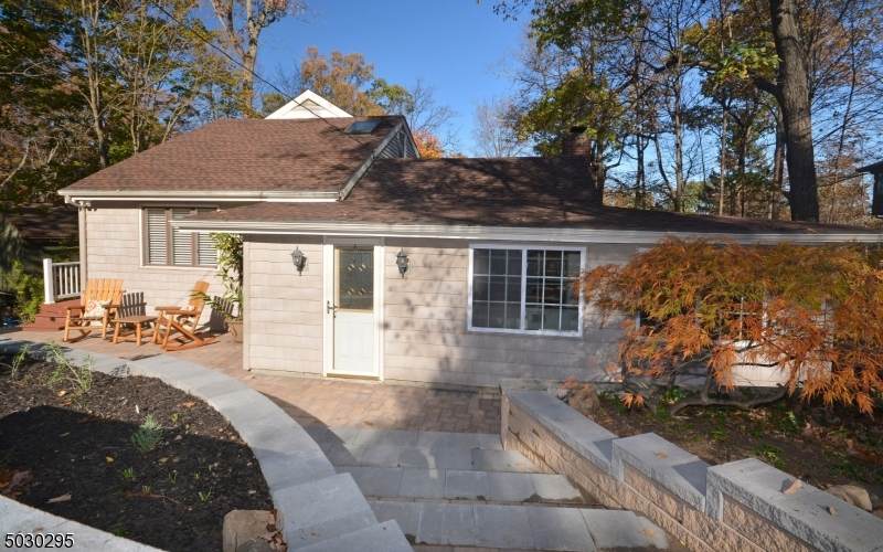 979 Rosemary Rd - Photo 1