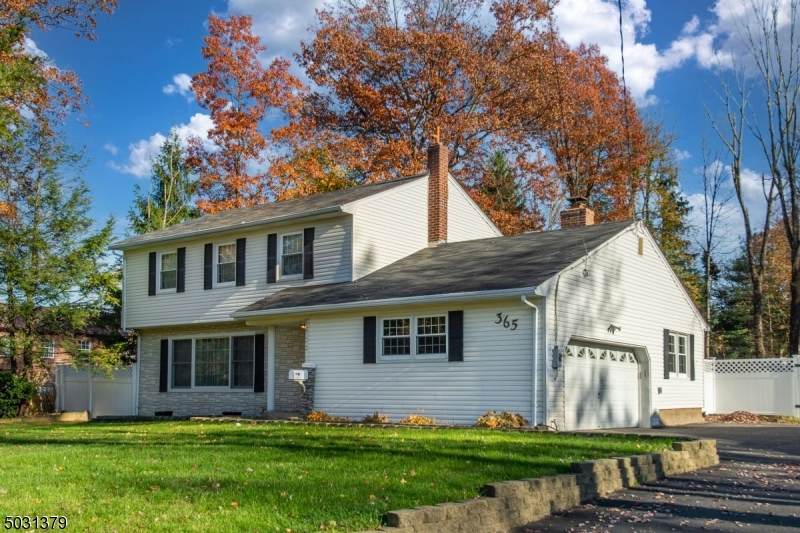 365 Ridgedale Ave - Photo 1