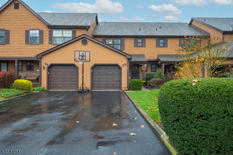 25 Manor Dr - Photo 1