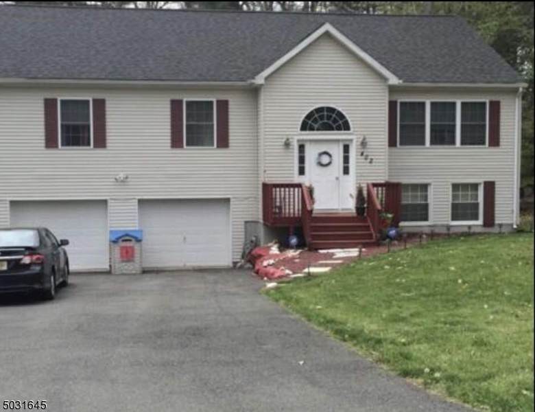 402 Hearthstone Ct - Photo 1