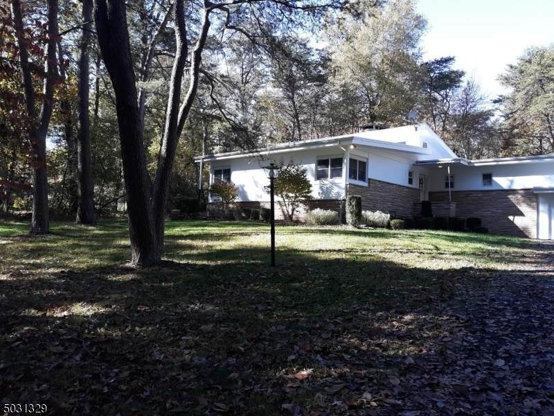 21 Matheson Rd - Photo 1
