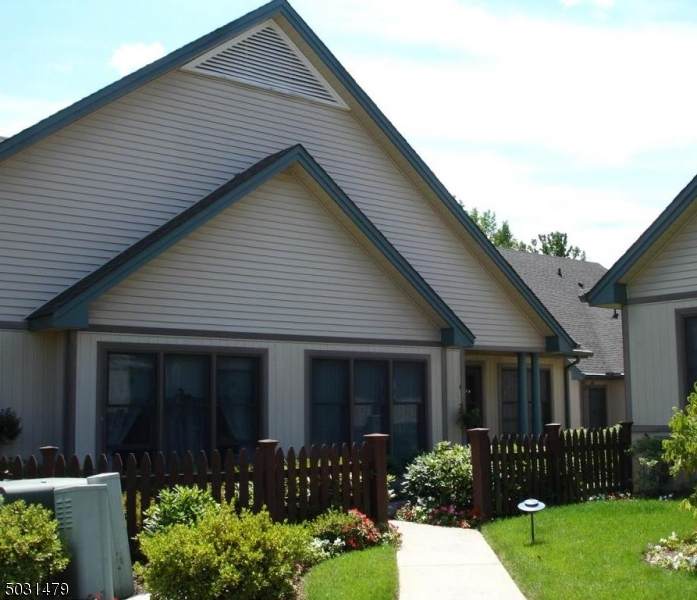 6 Park Edge - Photo 1