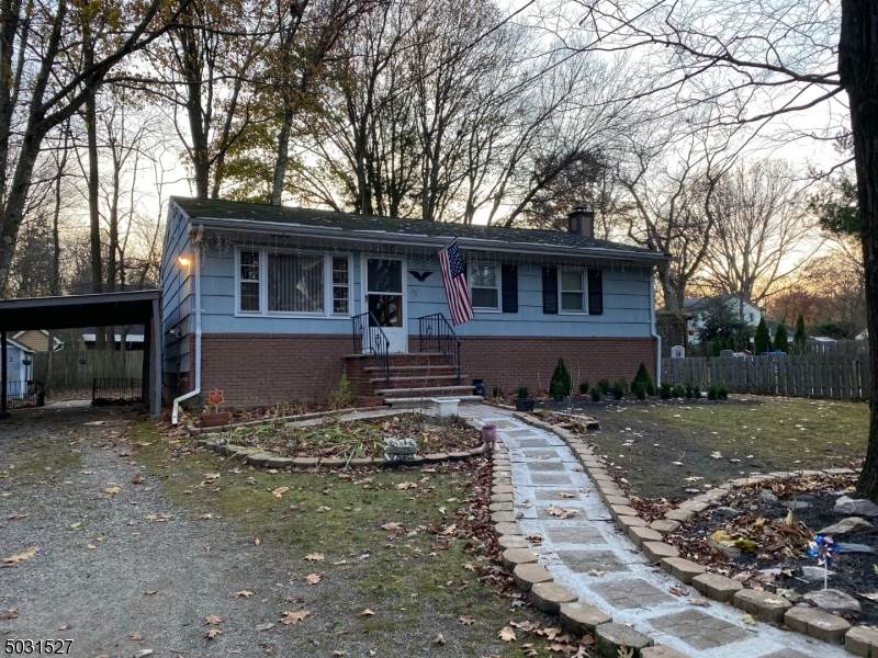 23 Evergreen Rd - Photo 1