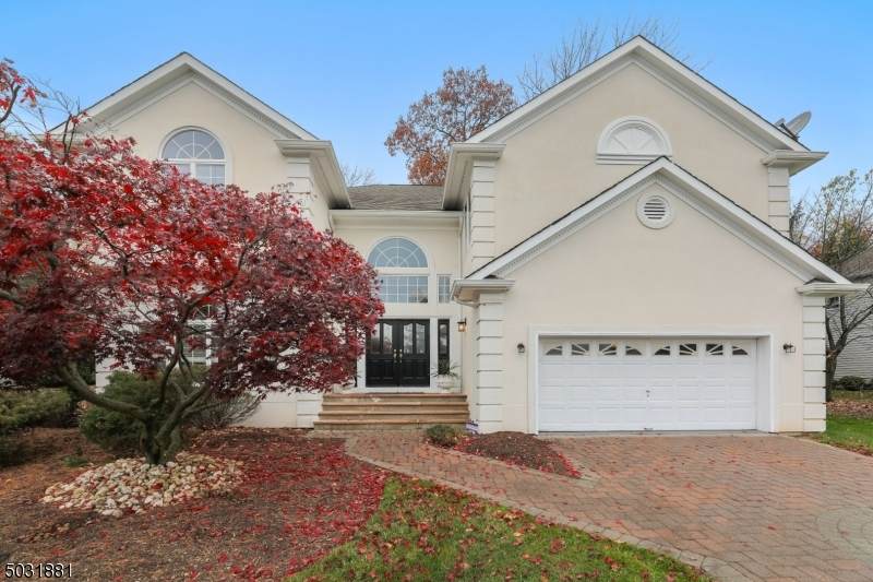 4 Mountainwood Ct - Photo 1