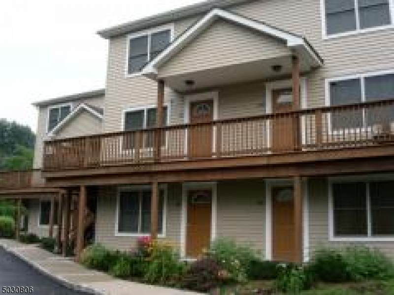 5 Maple Ave - Photo 1