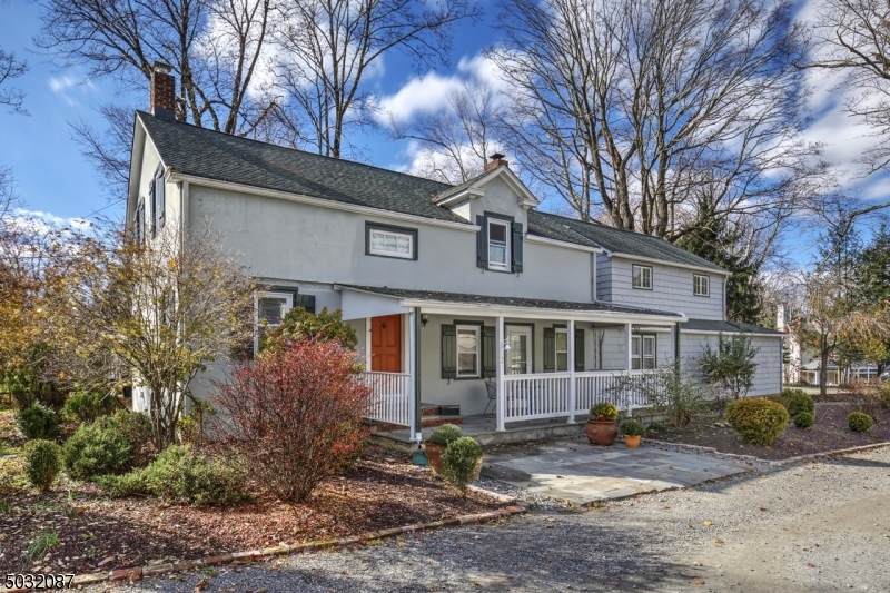 2 Peacock Ln - Photo 1